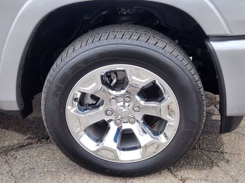 Used 2025 RAM 1500 Big Horn AWD/4WD image 15