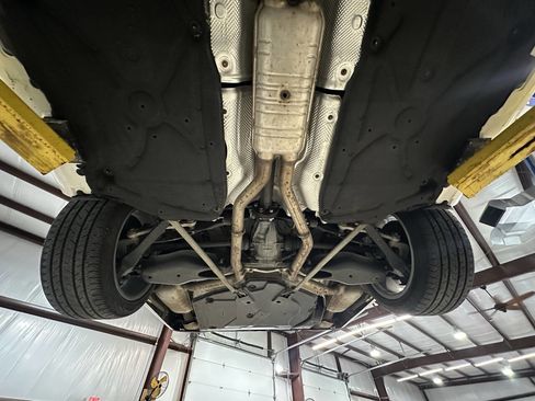 Used 2016 Mercedes-Benz E 350 E 350 4MATIC AWD 4dr Wagon image 36