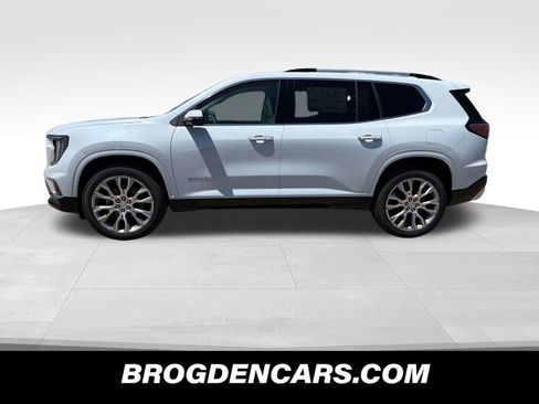 New 2026 GMC Acadia Denali AWD/4WD image 5