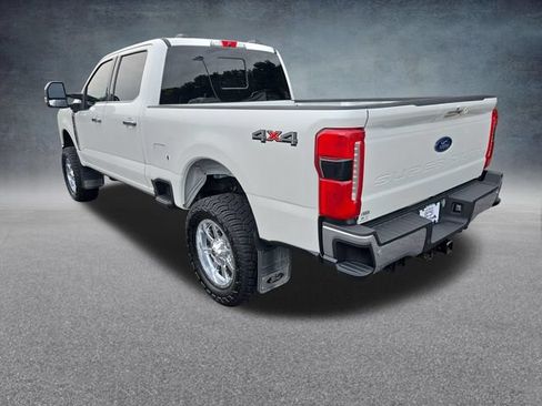 Used 2023 Ford F250 Lariat w/ Lariat Ultimate Package AWD/4WD image 5