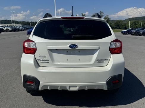Used 2017 Subaru Crosstrek 2.0i Premium AWD/4WD image 4