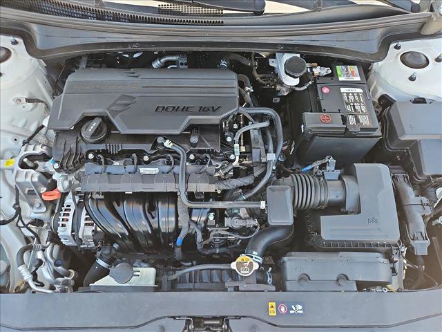 Used 2021 Hyundai Elantra SEL w/ Convenience Package FWD image 26