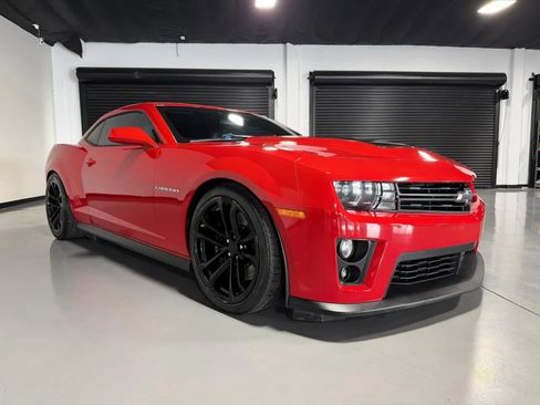 Used 2013 Chevrolet Camaro ZL1 RWD image 3