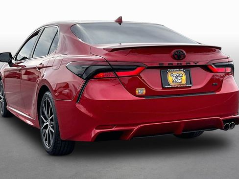 Used 2021 Toyota Camry SE image 11