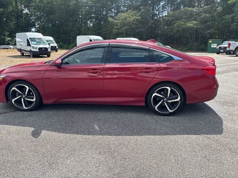 Used 2018 Honda Accord Sport image 8