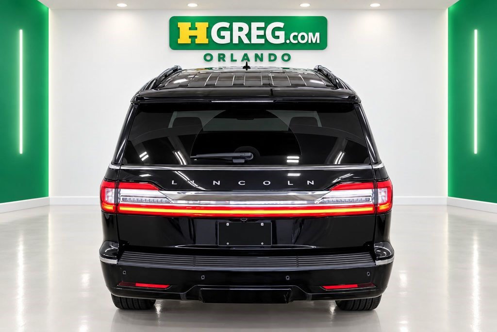 Used 2019 Lincoln Navigator Reserve AWD/4WD image 7