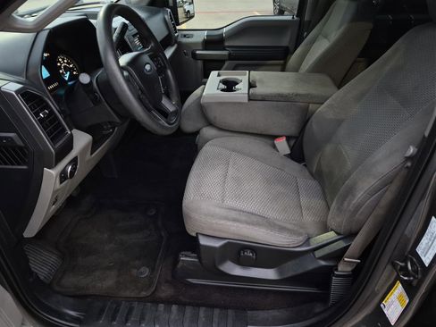 Used 2017 Ford F150 XLT RWD image 10