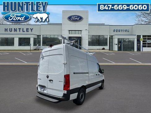 Used 2023 Mercedes-Benz Sprinter 2500 image 5