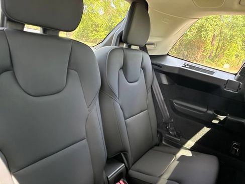 New 2026 Volvo XC90 T8 Plus w/ Protection Package Premier AWD/4WD image 25