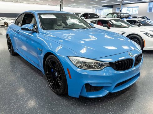 Used 2015 BMW M4 Convertible image 3