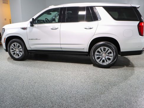 Used 2025 GMC Yukon Denali image 10