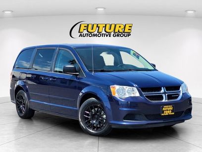 Used 2016 Dodge Grand Caravan SE w/ Quick Order Package 29E SE