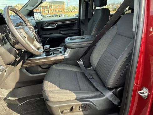 Used 2022 Chevrolet Silverado 1500 LT Trail Boss w/ Convenience Package II AWD/4WD image 11