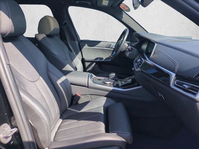 Used 2021 BMW X5 xDrive40i w/ Convenience Package AWD/4WD image 23