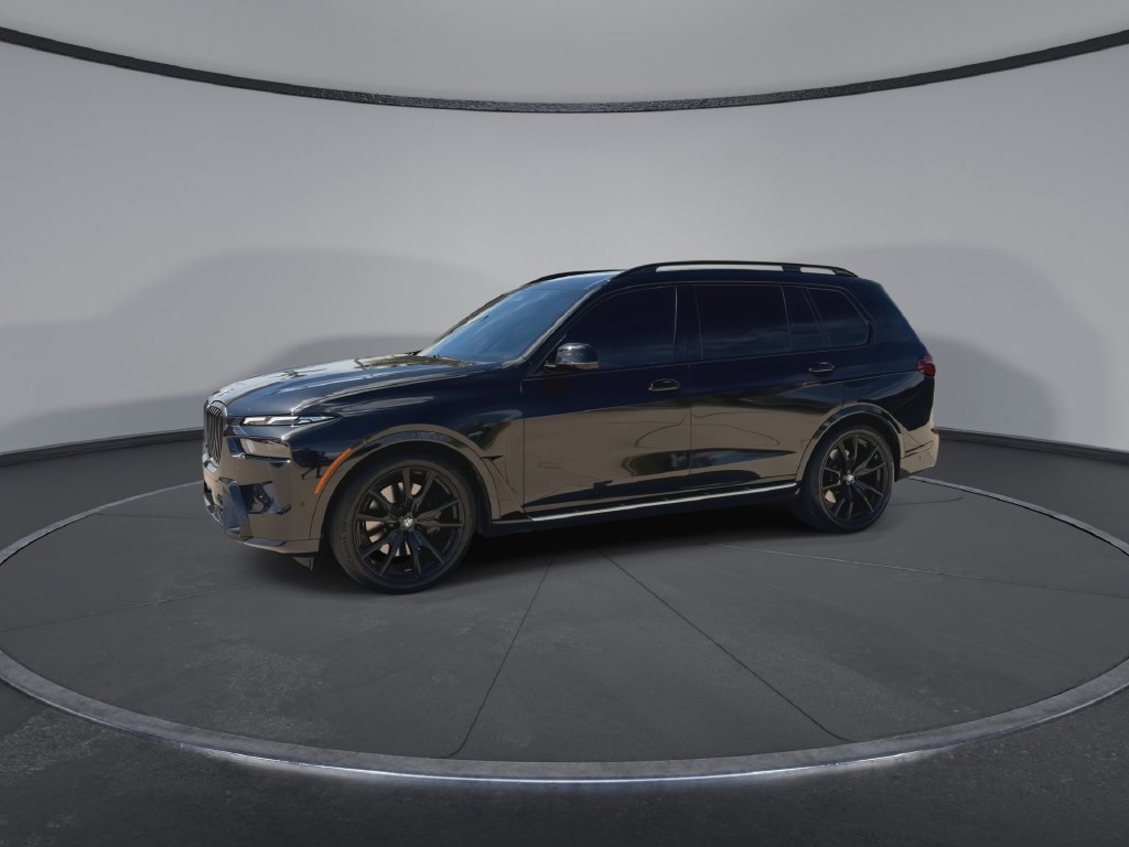 Used 2025 BMW X7 xDrive40i w/ M Sport Package AWD/4WD image 5