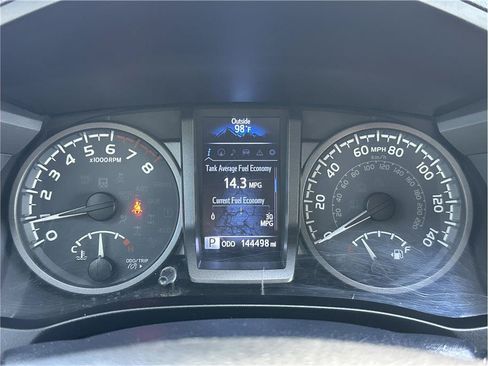 Used 2018 Toyota Tacoma TRD Sport AWD/4WD image 20