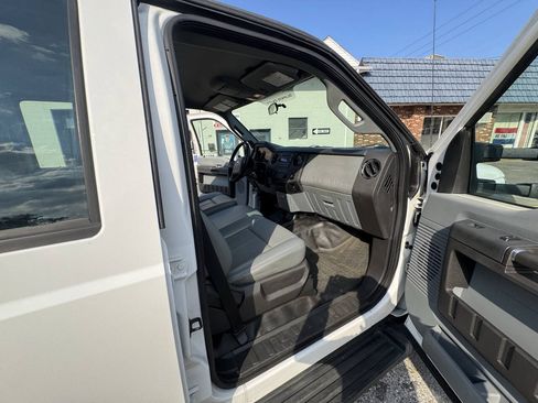 Used 2016 Ford F450 XL w/ Power Equipment Group AWD/4WD image 56