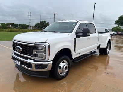 New 2026 Ford F350 Lariat w/ Lariat Premium Package