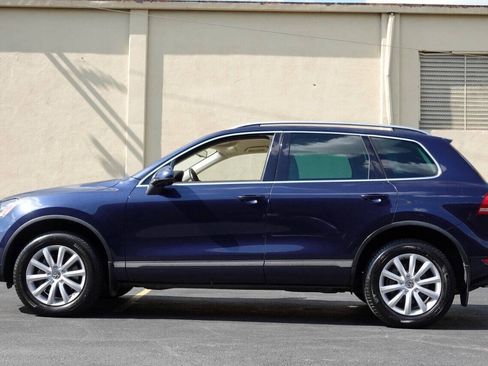 Used 2012 Volkswagen Touareg Sport AWD/4WD image 4