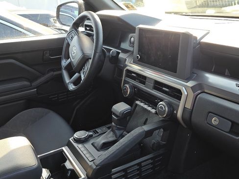 Used 2025 Toyota Tacoma SR5 image 4