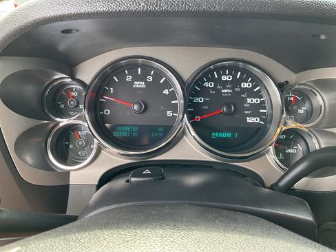Used 2012 Chevrolet Silverado 2500 LT w/ Custom Sport Truck Package AWD/4WD image 11