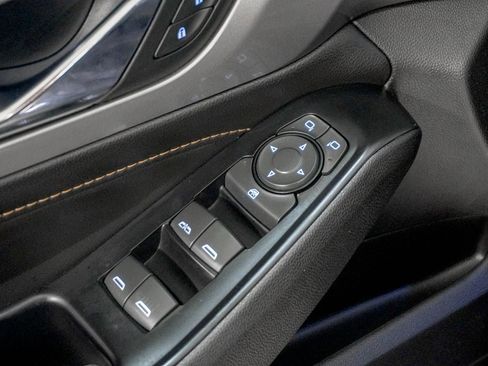 Used 2019 Chevrolet Traverse LT AWD/4WD image 17