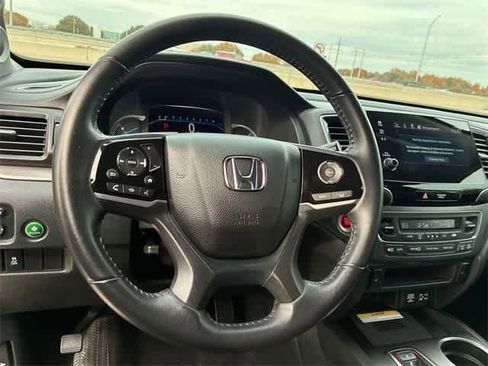 Certified 2022 Honda Pilot Special Edition image 17