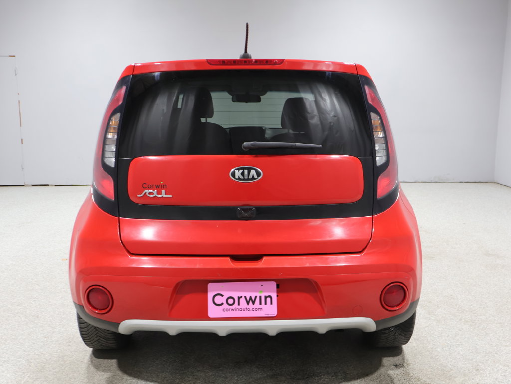 Used 2019 Kia Soul + FWD image 3