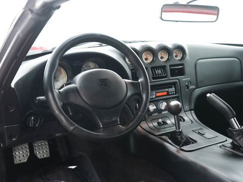 Used 2000 Dodge Viper RT/10 RWD image 13