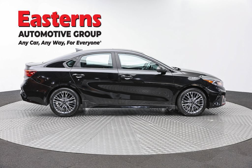 Used 2023 Kia Forte GT-Line w/ GT-Line Premium Package FWD image 5