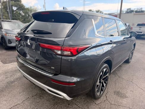 Used 2024 Mitsubishi Outlander FWD image 6
