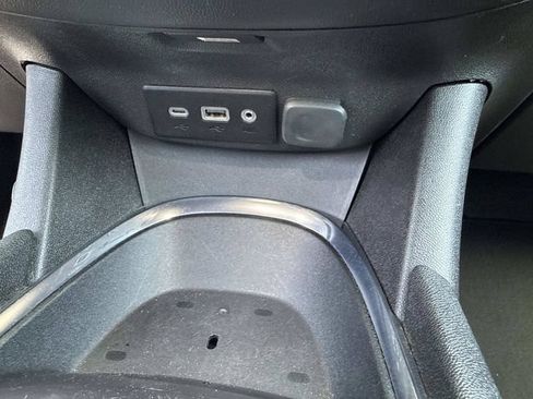 Used 2023 Chevrolet Malibu LT FWD image 26