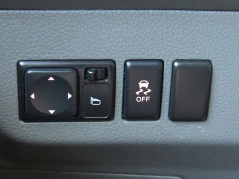 Used 2019 Nissan NV 2500 SV image 23