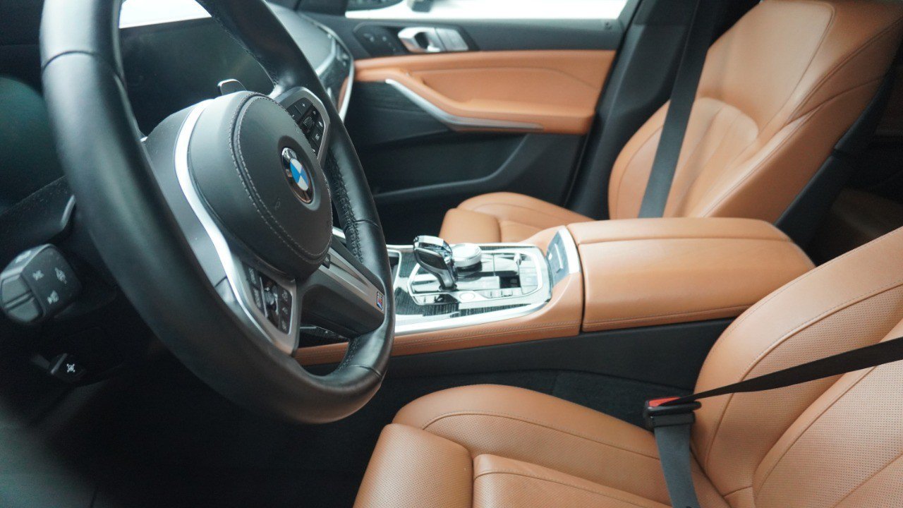 Used 2022 BMW X7 xDrive40i w/ M Sport Package AWD/4WD image 10