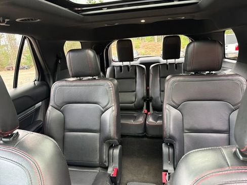 Used 2018 Ford Explorer Sport w/ Equipment Group 401A AWD/4WD image 24