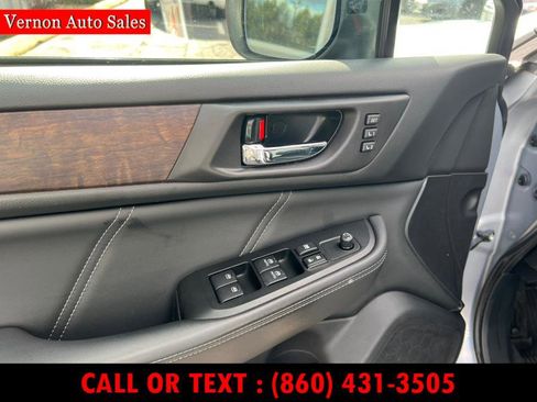 Used 2019 Subaru Outback 2.5i Limited w/ Popular Package #2 image 11