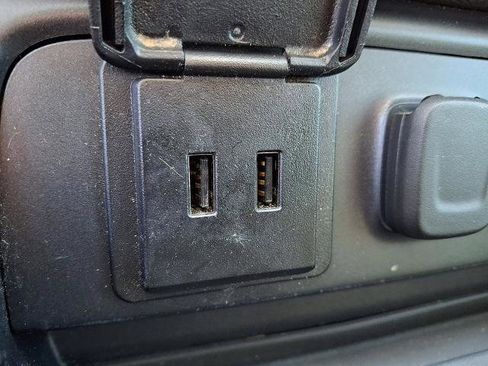 Certified 2018 Chevrolet Silverado 1500 LT w/ All Star Edition image 23