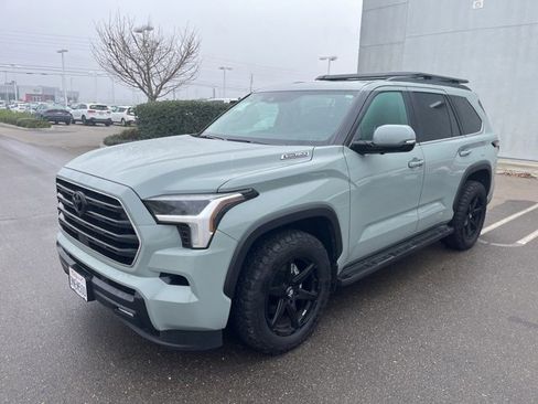 Used 2024 Toyota Sequoia SR5 image 1