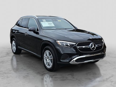 New 2026 Mercedes-Benz GLC 300 4MATIC image 3