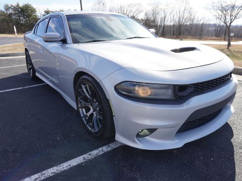 Used 2020 Dodge Charger Scat Pack w/ Plus Group image 4