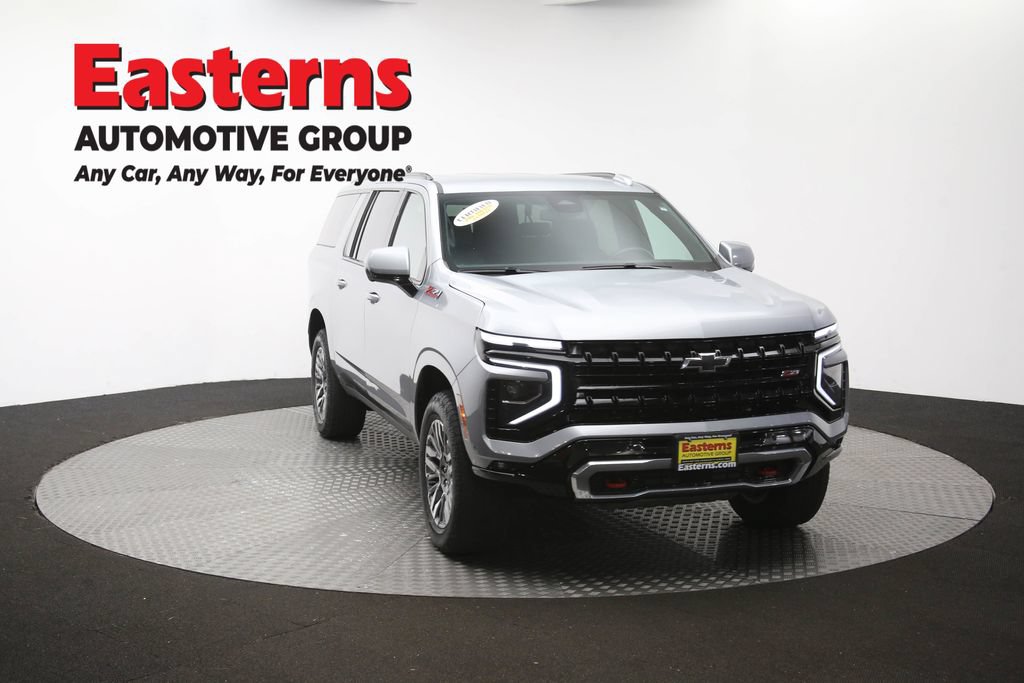 Used 2025 Chevrolet Suburban Z71 AWD/4WD image 56