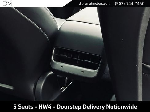 Used 2023 Tesla Model Y Long Range AWD/4WD image 22