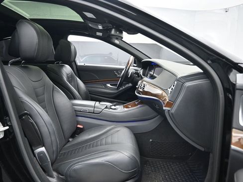 Used 2016 Mercedes-Benz S 550 4MATIC Sedan image 34