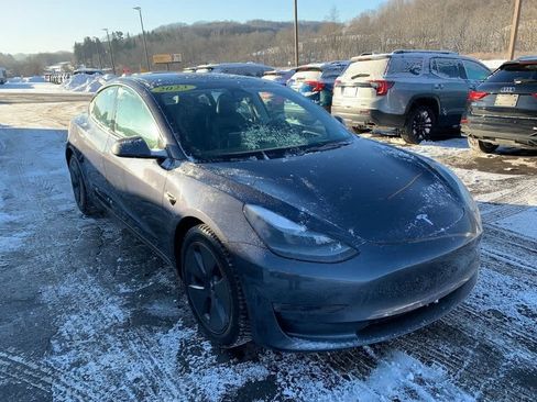 Used 2023 Tesla Model 3 Standard Range image 7