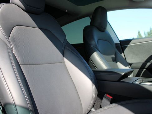 Used 2024 Tesla Model 3 Long Range AWD/4WD image 22