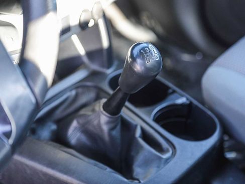 Used 2013 Toyota Tacoma 2WD Regular Cab image 21