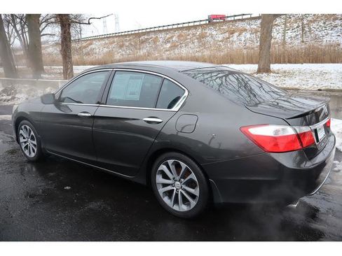 Used 2013 Honda Accord Sport image 5