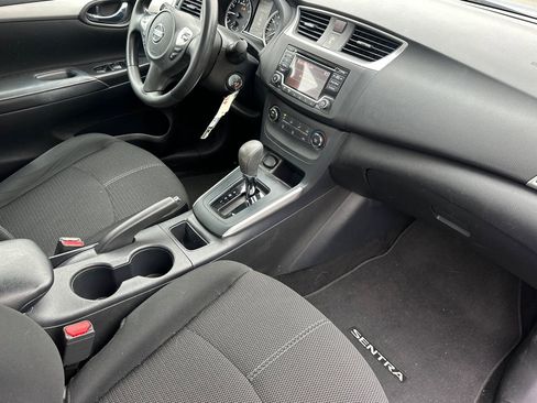 Used 2018 Nissan Sentra S image 18