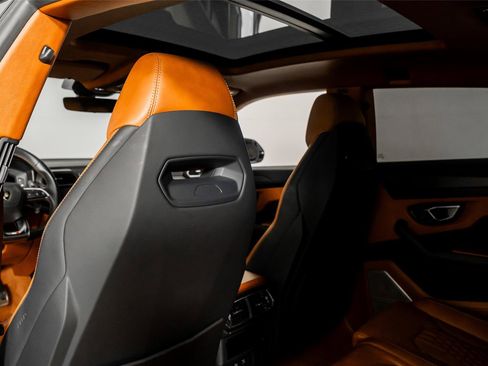 Used 2023 Lamborghini Urus S AWD/4WD image 35