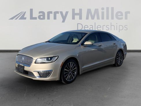 Used 2017 Lincoln MKZ Select w/ Select Plus Package FWD image 1